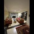 Rumah HOOK di babatan pratama Wiyung Istimewa Luxury Semi Furnished Siap Huni