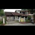 Rumah COCOK untuk usaha pinggir jalan ,lebar muka 25m KOTAK..