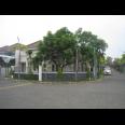 Rumah Central Park, Gunung Anyar Surabaya | Idyllic Family Home