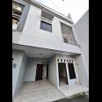 Rumah Second 3lantai Cluster Condet Jakarta Timur dekat TB Simatupang  Rumah Second 3lantai Cluster Condet Jakarta Timur dekat TB Simatupang