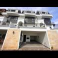 Rumah Rooftop bonus kolam renang Pejaten Jakarta Selatan 