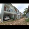 Townhouse Rumah Mezzanine dekat Stasiun Lrt Ciracas Jakarta Timur 
