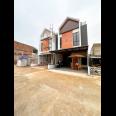 Rumah ready Cluster strategis dekat stasiun Lrt Cibubur Jakarta Timur 