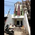 Rumah modern 3lantai strategis di Utan Kayu Matraman Jakarta Timur 