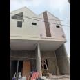 Rumah inden 2 lantai di Ciracas Jakarta Timur