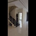 Rumah Baru Lokasi Premium di Dharma Husada Indah Surabaya