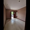 Rumah Graha Famili Surabaya | Great Home For Extended Family