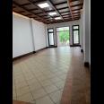 Dijual Rumah 3,5 Lantai di Satelit Barat, Surabaya