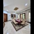 Rumah Mewah di Taman Pondok Indah, Jakarta Selatan