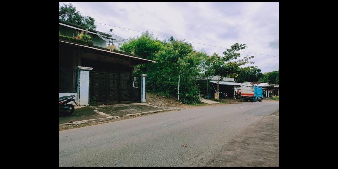 Rumah Toko Siap Buka Usaha Tepi Jl. Raya Mojogedang Karanganyar Rumah Toko Siap Buka Usaha Tepi Jl. Raya Mojogedang Karanganyar