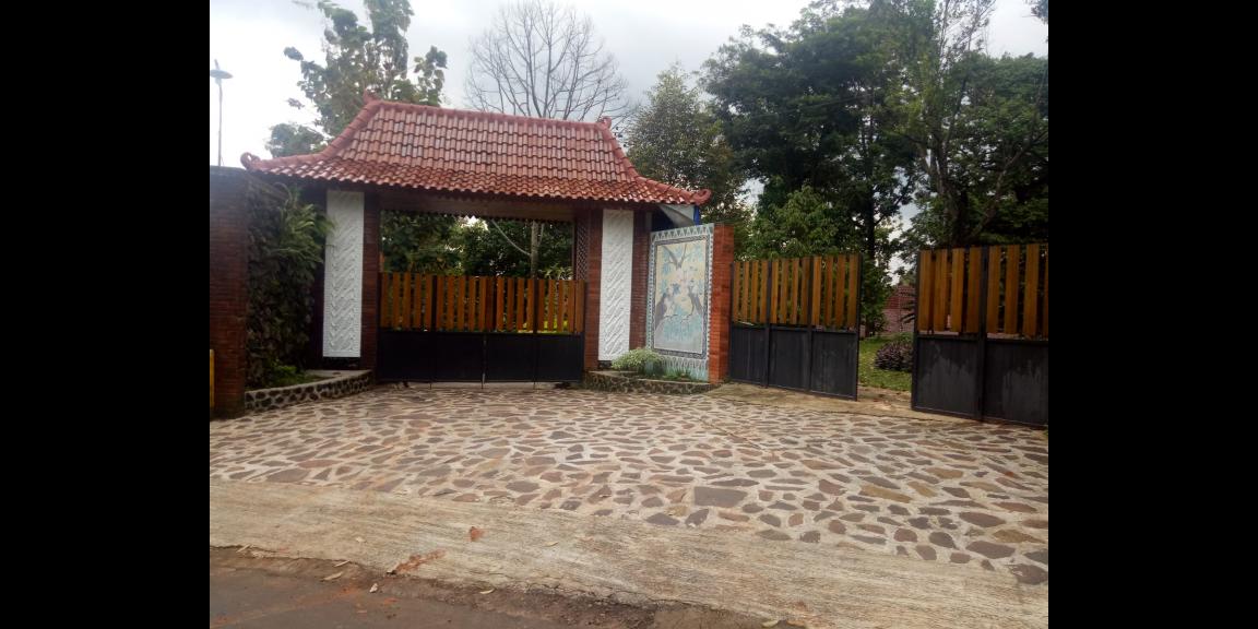 Tanah untuk Tempat Wisata / Resto / Villa / Cottage Tanah untuk Tempat Wisata / Resto / Villa / Cottage