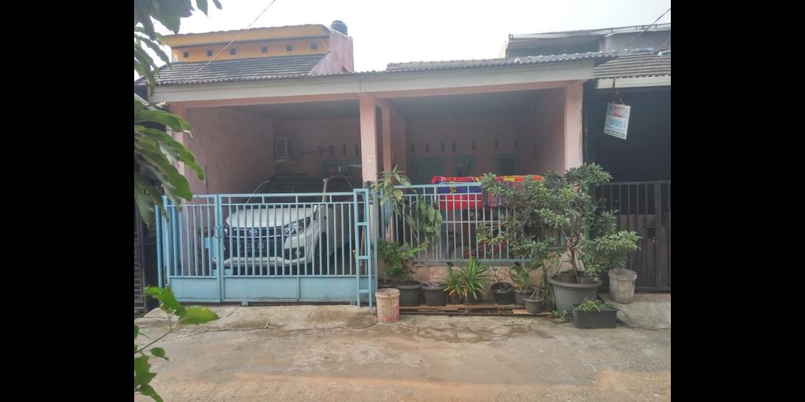 JUAL CEPAT Rumah Luas 72m2 Tanpa Perantara Griya Sasmita Asri Sawangan Depok JUAL CEPAT Rumah Luas 72m2 Tanpa Perantara Griya Sasmita Asri Sawangan Depok