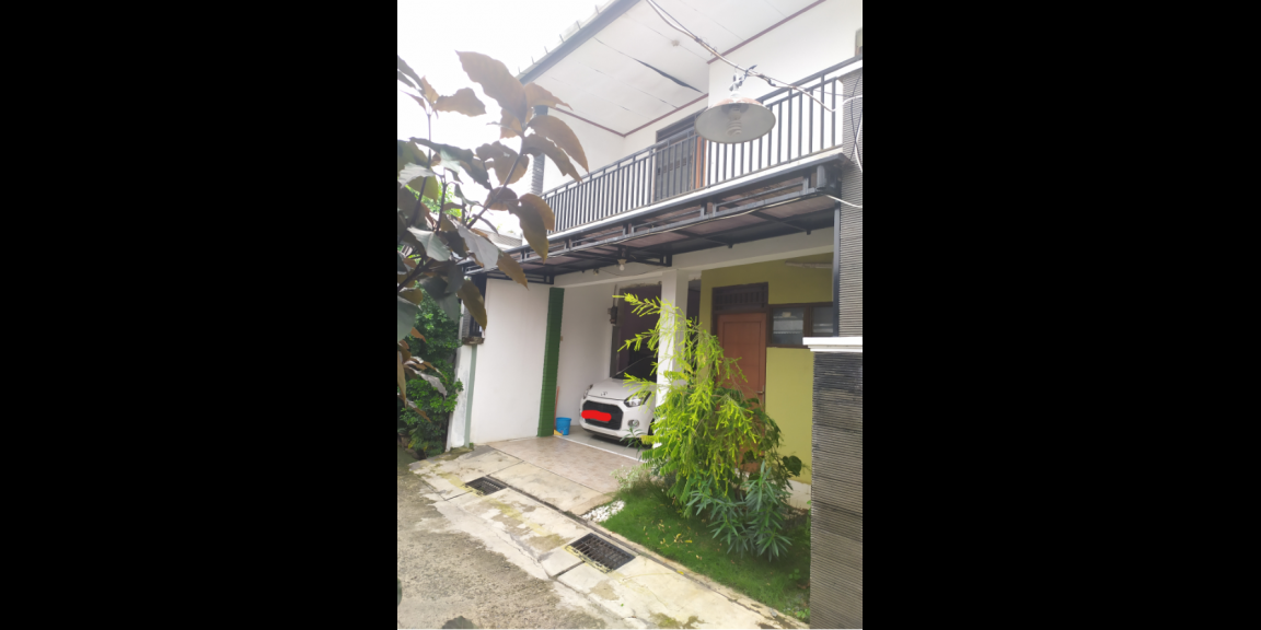 Rumah 2 Lantai Ada Carport Gratis AC Rumah 2 Lantai Ada Carport Gratis AC