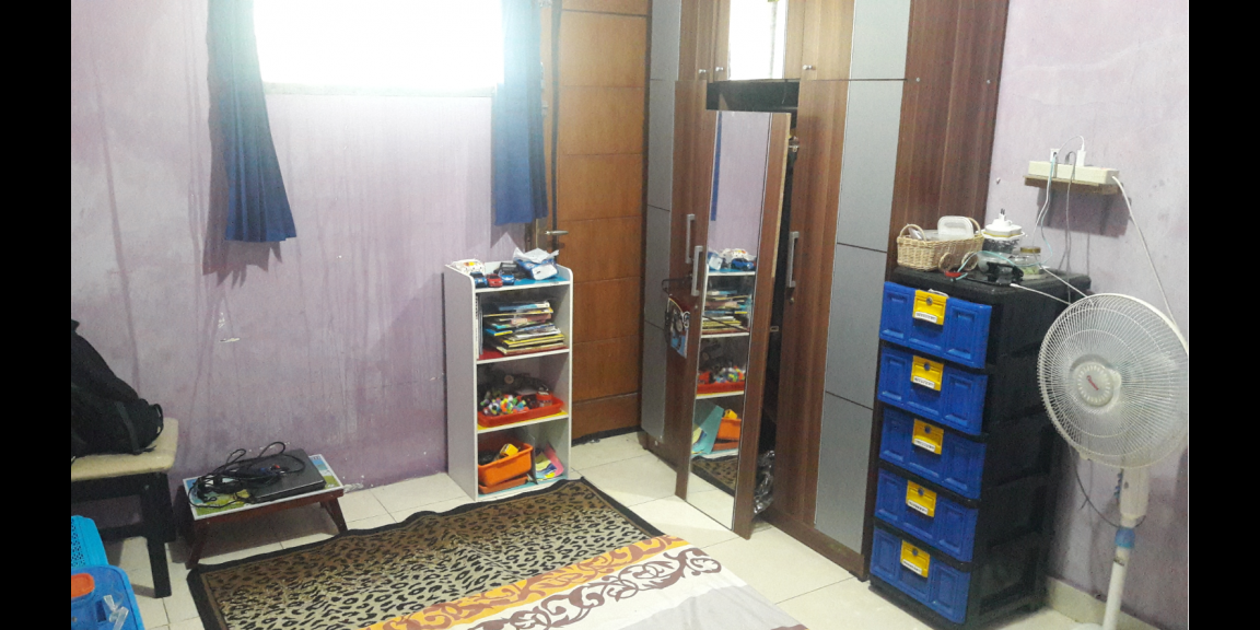 Rumah 2 Lantai Ada Carport Gratis AC Rumah 2 Lantai Ada Carport Gratis AC