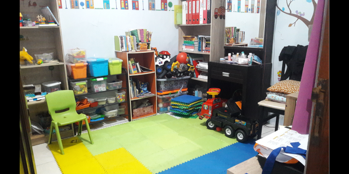 Rumah 2 Lantai Ada Carport Gratis AC Rumah 2 Lantai Ada Carport Gratis AC