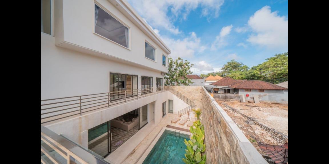 Dijual Villa Mewah di Jalan Pecatu, Badung, Bali Dijual Villa Mewah di Jalan Pecatu, Badung, Bali