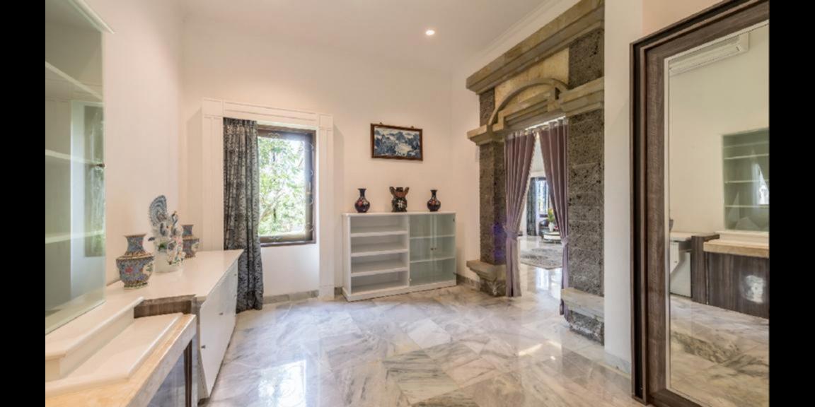 Jual Villa Sangat Mewah di Kawasan Nusa Dua Kuta Selatan Jual Villa Sangat Mewah di Kawasan Nusa Dua Kuta Selatan