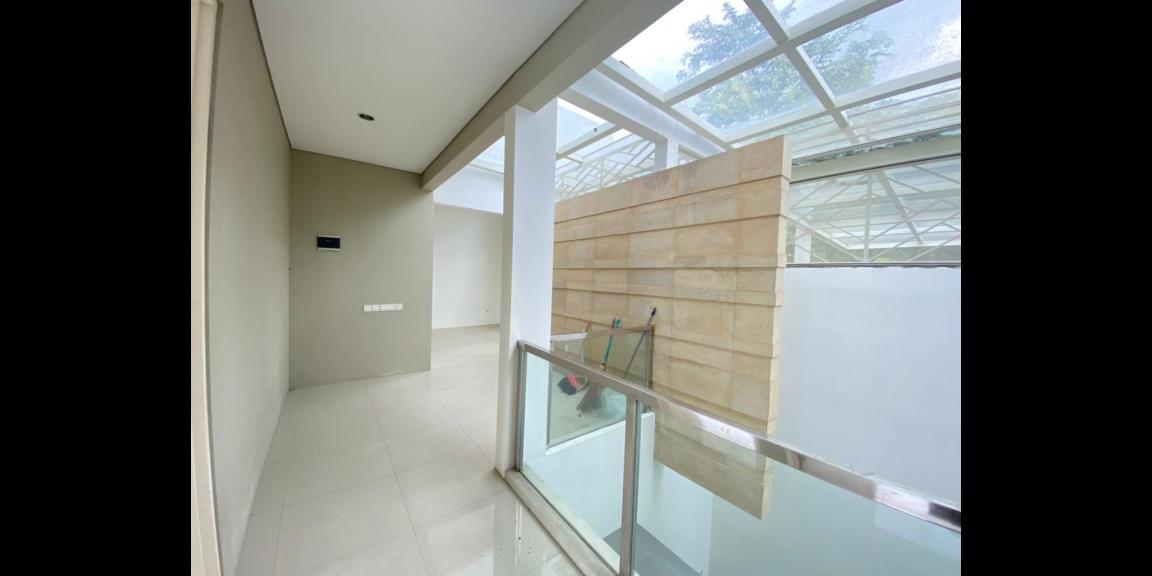 Villa Baru Gress Sangat Mewah di Taman Dayu Prigen Villa Baru Gress Sangat Mewah di Taman Dayu Prigen