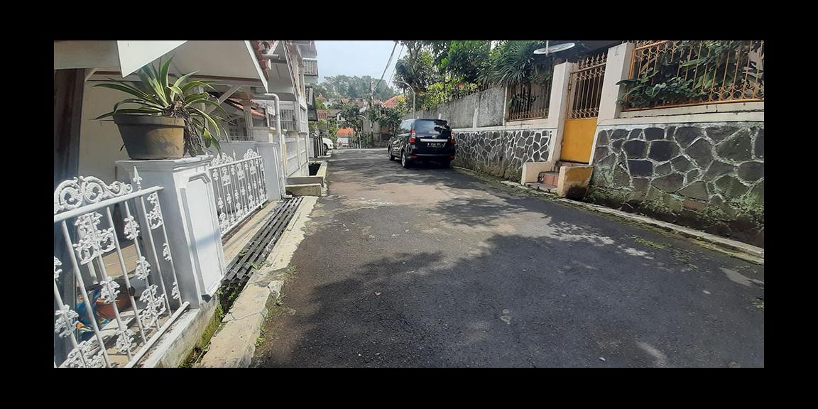 RUMAH 2 KAMAR TIDUR 2 KAMAR MANDI DENGAN CARPORT DI SIMPAY ASIH CIJAMBE BANDUNG RUMAH 2 KAMAR TIDUR 2 KAMAR MANDI DENGAN CARPORT DI SIMPAY ASIH CIJAMBE BANDUNG
