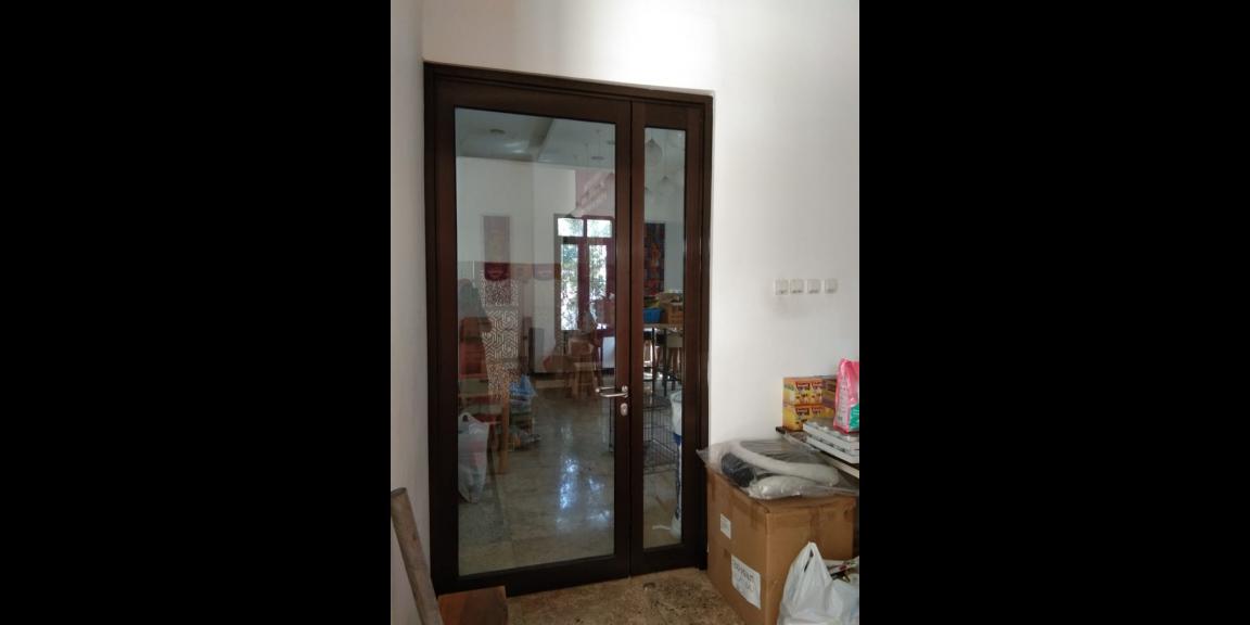 STRATEGIS DI TENGAH KOTA! GEDUNG 2 LANTAI COCOK UNTUK APA AJA Lokasi di ekat Mandala Krida STRATEGIS DI TENGAH KOTA! GEDUNG 2 LANTAI COCOK UNTUK APA AJA Lokasi di ekat Mandala Krida