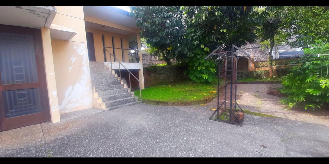 RUMAH HITUNG TANAH MAIN ROAD BUKIT PAKAR TIMUR DAGO BANDUNG RUMAH HITUNG TANAH MAIN ROAD BUKIT PAKAR TIMUR DAGO BANDUNG