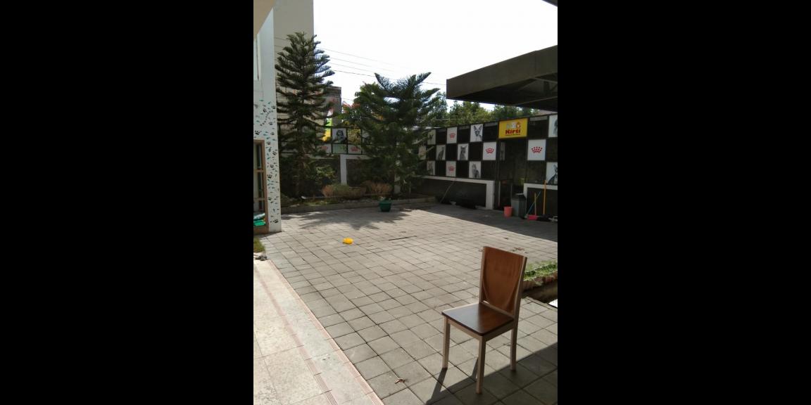 STRATEGIS DI TENGAH KOTA! GEDUNG 2 LANTAI COCOK UNTUK APA AJA Lokasi di ekat Mandala Krida STRATEGIS DI TENGAH KOTA! GEDUNG 2 LANTAI COCOK UNTUK APA AJA Lokasi di ekat Mandala Krida