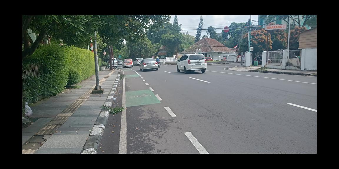 GEDUNG 2 LANTAI TANAH 2100 M2 SHM SUPER STRATEGIS UNTUK KANTOR DAN KOMERSIAL DI JL. WASTUKENCANA BANDUNG GEDUNG 2 LANTAI TANAH 2100 M2 SHM SUPER STRATEGIS UNTUK KANTOR DAN KOMERSIAL DI JL. WASTUKENCANA BANDUNG