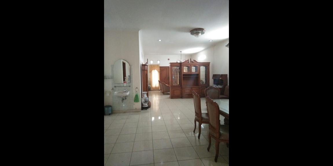 Ruang Usaha / Ruko 2 Lantai Pusat Kota Malioboro Jogja, Siap Pakai, Strategis, di Sosrowijayan, Yogyakarta. Ruang Usaha / Ruko 2 Lantai Pusat Kota Malioboro Jogja, Siap Pakai, Strategis, di Sosrowijayan, Yogyakarta.