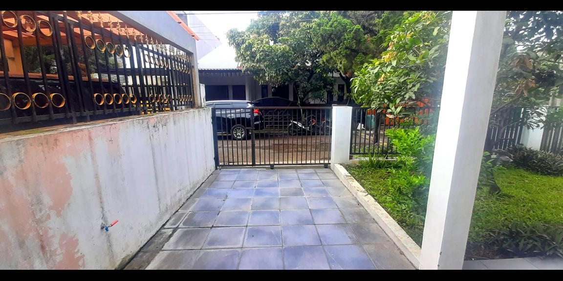 RUMAH AMERICAN CLASSIC DI ARCAMANIK BANDUNG RUMAH AMERICAN CLASSIC DI ARCAMANIK BANDUNG