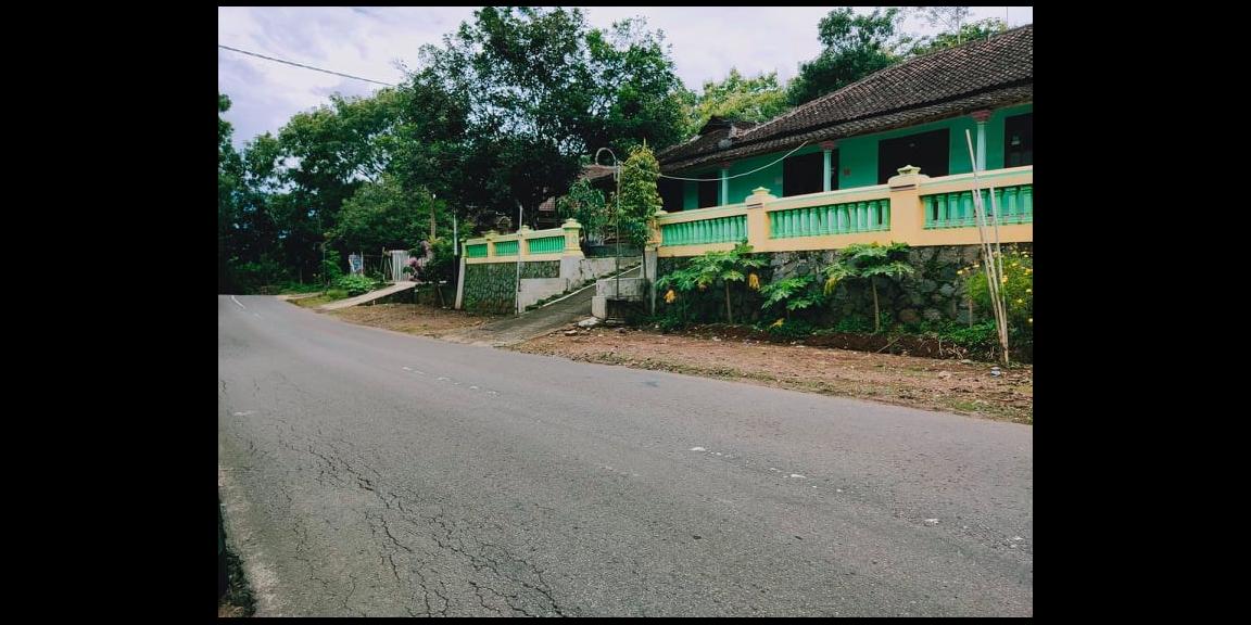 Rumah Toko Siap Buka Usaha Tepi Jl. Raya Mojogedang Karanganyar Rumah Toko Siap Buka Usaha Tepi Jl. Raya Mojogedang Karanganyar