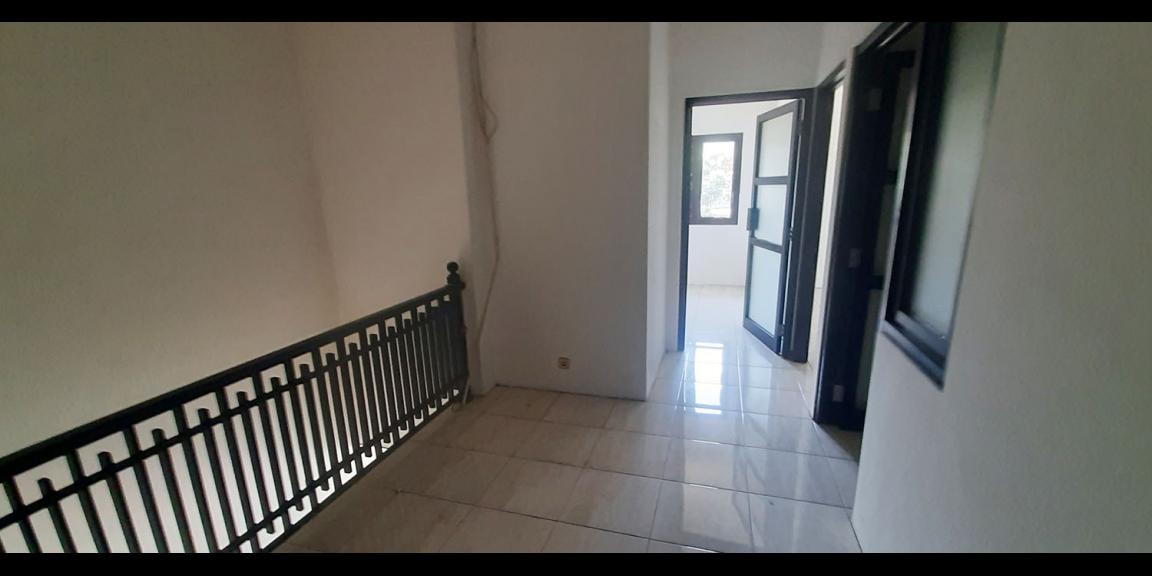 KOST-KOSTAN EKSLUSIF 8 KAMAR MAIN ROAD CIGADUNG BANDUNG KOST-KOSTAN EKSLUSIF 8 KAMAR MAIN ROAD CIGADUNG BANDUNG