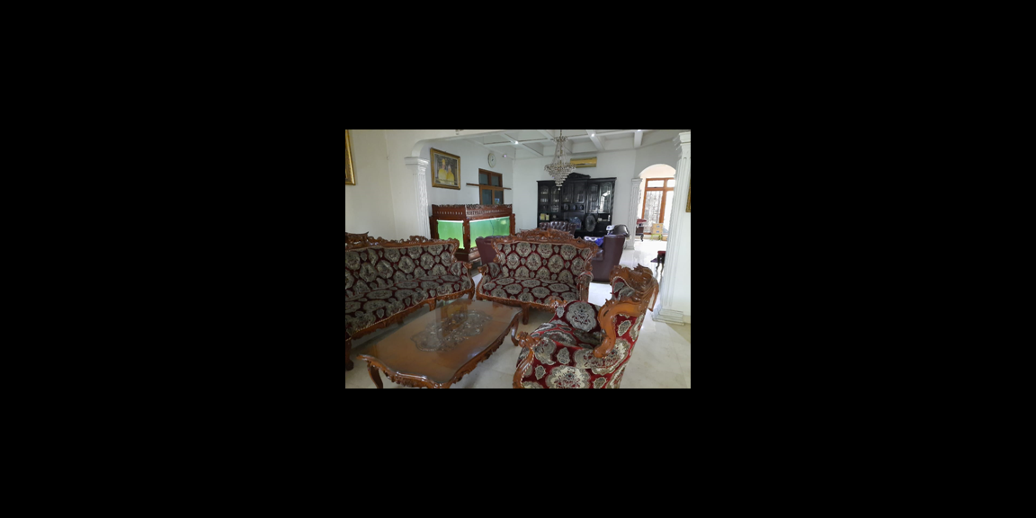 JUAL RUMAH BAGUS STRATEGIS PINGGIR JALAN DI UTAN KAYU MATRAMAN JUAL RUMAH BAGUS STRATEGIS PINGGIR JALAN DI UTAN KAYU MATRAMAN