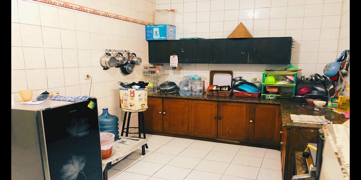 RUMAH MODERN-CLASSIC DENGAN KOLAM RENANG DI SUKAHAJI PASTEUR BANDUNG RUMAH MODERN-CLASSIC DENGAN KOLAM RENANG DI SUKAHAJI PASTEUR BANDUNG