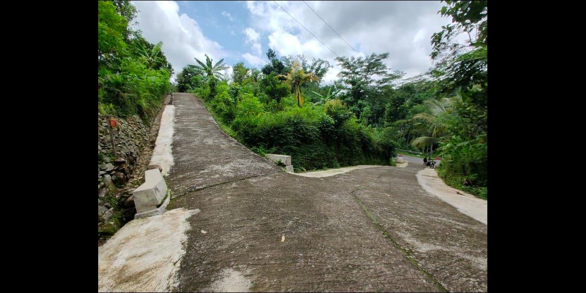 Dijual Tanah Kebun Durian Strategis Buka Usaha tepi Jl Raya Mojogedang Karanganyar Dijual Tanah Kebun Durian Strategis Buka Usaha tepi Jl Raya Mojogedang Karanganyar
