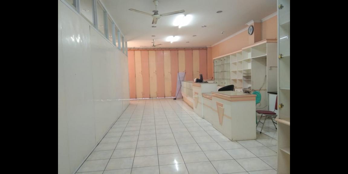 Ruang Usaha / Ruko 2 Lantai Pusat Kota Malioboro Jogja, Siap Pakai, Strategis, di Sosrowijayan, Yogyakarta. Ruang Usaha / Ruko 2 Lantai Pusat Kota Malioboro Jogja, Siap Pakai, Strategis, di Sosrowijayan, Yogyakarta.