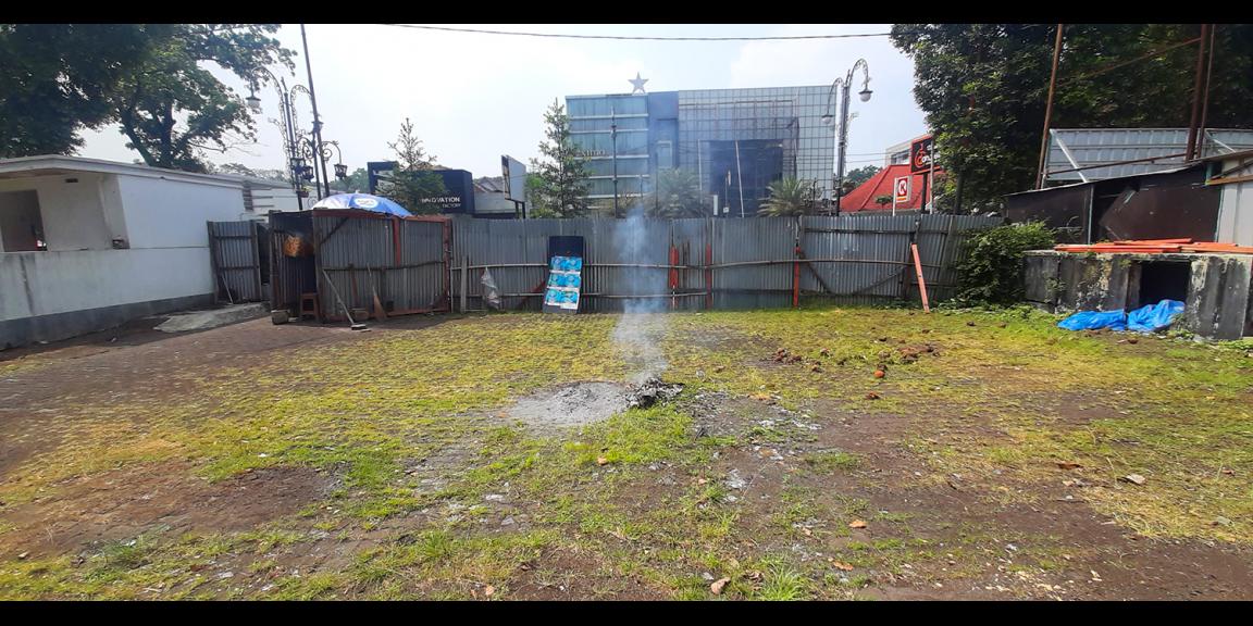 RUMAH HITUNG TANAH MAIN ROAD DAGO (IR.H. DJUANDA) BANDUNG RUMAH HITUNG TANAH MAIN ROAD DAGO (IR.H. DJUANDA) BANDUNG