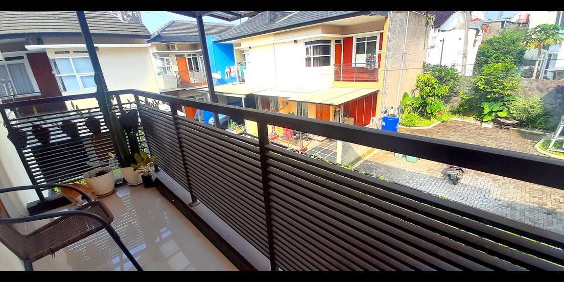 RUMAH MINIMALIS MODERN SAYAP PADASUKA BANDUNG RUMAH MINIMALIS MODERN SAYAP PADASUKA BANDUNG