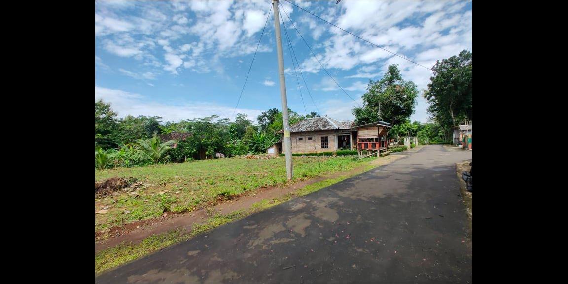 Tanah Idaman Super Datar di Desa Wisata Mojogedang Karanganyar Telp/WA: 082327612345 Tanah Idaman Super Datar di Desa Wisata Mojogedang Karanganyar Telp/WA: 082327612345