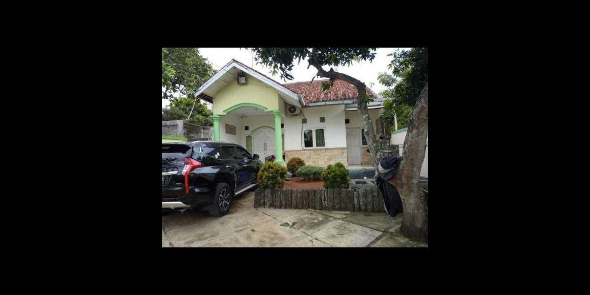 RUMAH/TANAH HOOK 565 m2 DIDEPAN GERBANG PERUMAHAN SERPONG GARDEN RUMAH/TANAH HOOK 565 m2 DIDEPAN GERBANG PERUMAHAN SERPONG GARDEN