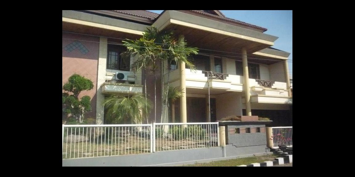 Dijual Rumah Mewah 2 Lantai di Ketintang Wiyata, Surabaya Dijual Rumah Mewah 2 Lantai di Ketintang Wiyata, Surabaya