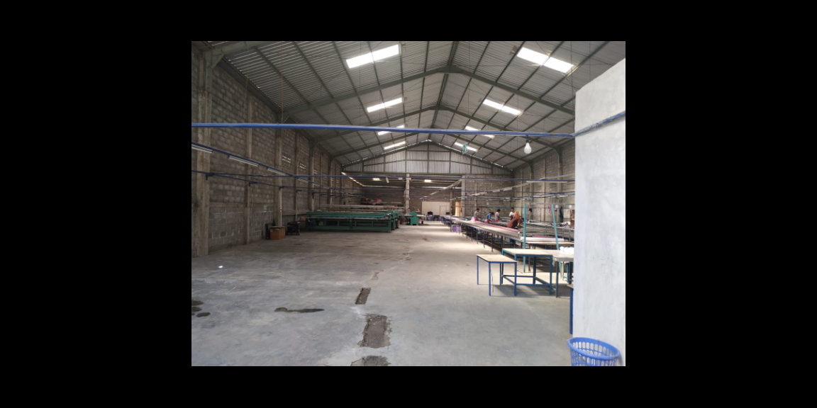 Gudang kontainer masuk di jalan selarong bantul Gudang kontainer masuk di jalan selarong bantul