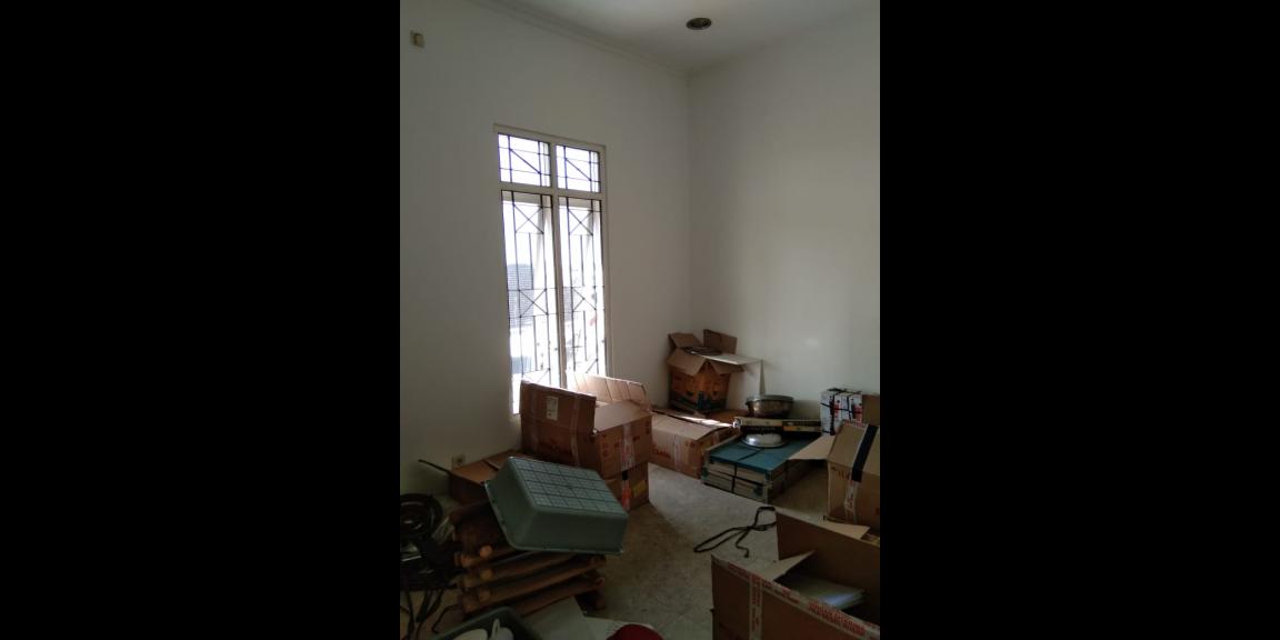 STRATEGIS DI TENGAH KOTA! GEDUNG 2 LANTAI COCOK UNTUK APA AJA Lokasi di ekat Mandala Krida STRATEGIS DI TENGAH KOTA! GEDUNG 2 LANTAI COCOK UNTUK APA AJA Lokasi di ekat Mandala Krida