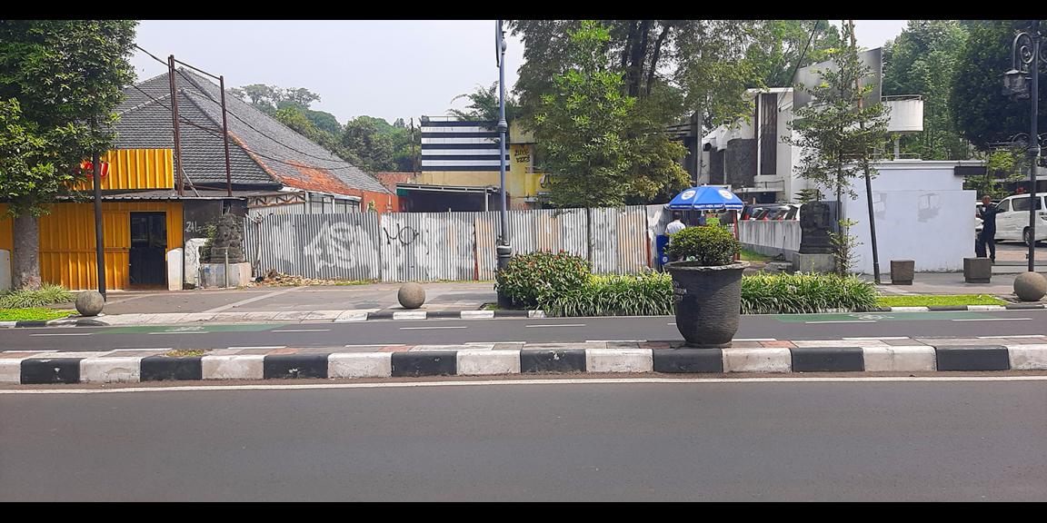 RUMAH HITUNG TANAH MAIN ROAD DAGO (IR.H. DJUANDA) BANDUNG RUMAH HITUNG TANAH MAIN ROAD DAGO (IR.H. DJUANDA) BANDUNG
