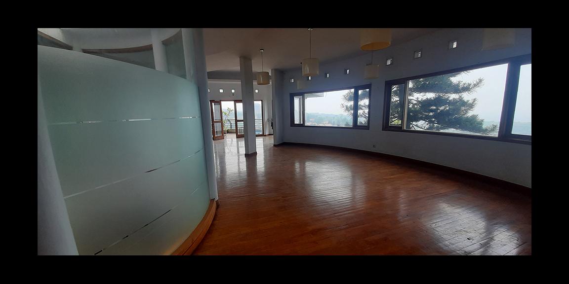 VILLA MODERN VIEW KOTA BANDUNG DI KAWASAN DAGO VILLA MODERN VIEW KOTA BANDUNG DI KAWASAN DAGO