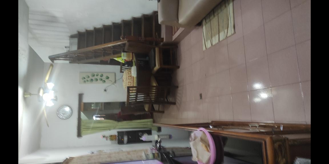 Di Jual Rumah Hunian Keluarga Strategis 2Lt. Di Jual Rumah Hunian Keluarga Strategis 2Lt.