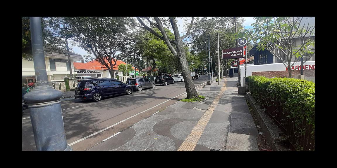 RUMAH KOLONIAL UNTUK KOMERSIAL SUPER STRATEGIS DI JL. RIAU-MARTADINATA BANDUNG RUMAH KOLONIAL UNTUK KOMERSIAL SUPER STRATEGIS DI JL. RIAU-MARTADINATA BANDUNG