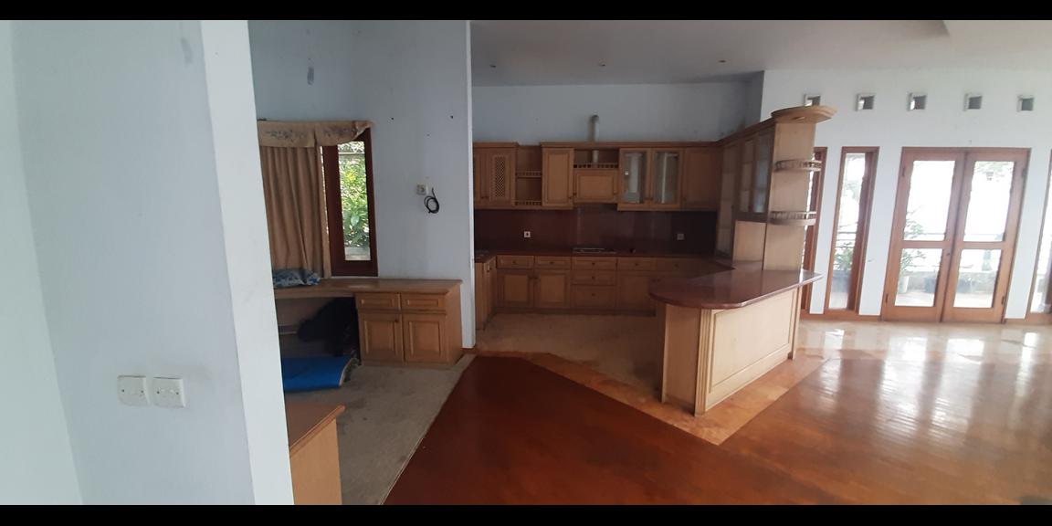 RUMAH 3 LANTAI DENGAN ROOFTOP VIEW KOTA BANDUNG KAWASAN DAGO BANDUNG RUMAH 3 LANTAI DENGAN ROOFTOP VIEW KOTA BANDUNG KAWASAN DAGO BANDUNG