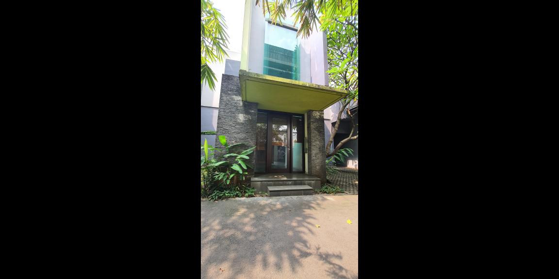 Dijual Tanah Bangunan 9 Unit Rumah di Prapanca Raya, Jakarta Selatan Dijual Tanah Bangunan 9 Unit Rumah di Prapanca Raya, Jakarta Selatan