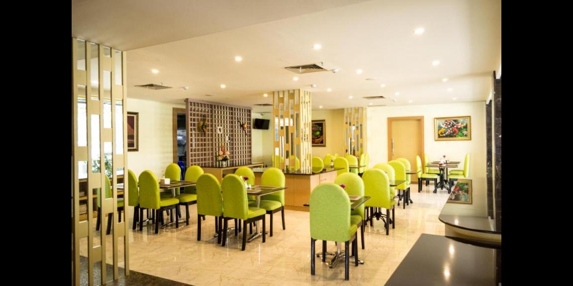 Dijual Hotel 4 Lantai Aktif di Lubuk Baja ( Nagoya ), Batam Dijual Hotel 4 Lantai Aktif di Lubuk Baja ( Nagoya ), Batam