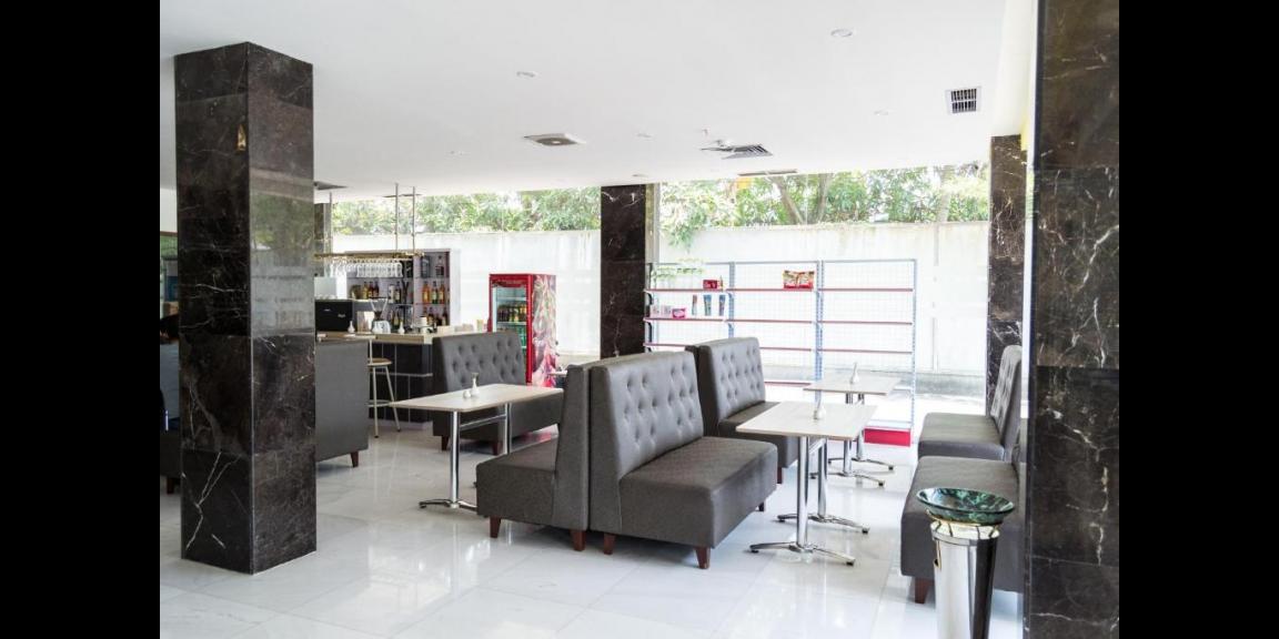 Dijual Hotel 4 Lantai Aktif di Lubuk Baja ( Nagoya ), Batam Dijual Hotel 4 Lantai Aktif di Lubuk Baja ( Nagoya ), Batam